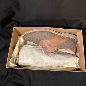 ***BRAND NEW*** G. H. Bass & Co. 2 Tone Bucks